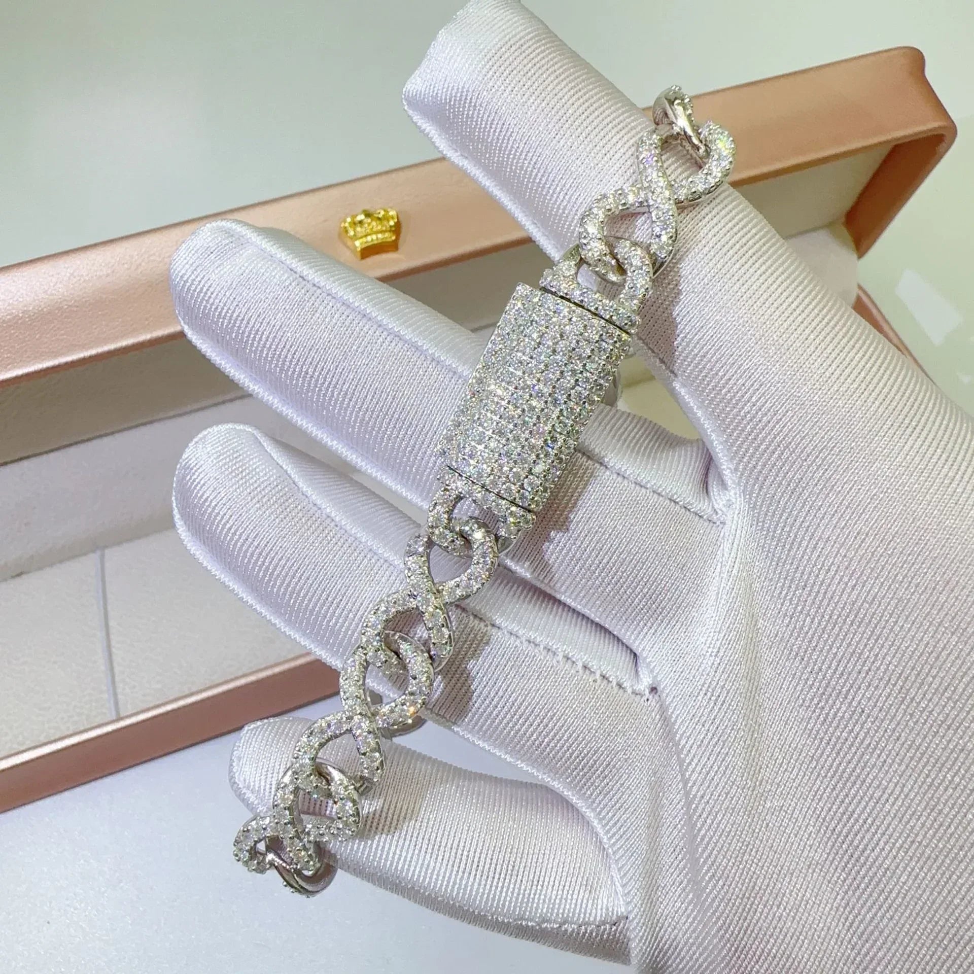 10mm Moissanite Cuban Link Necklace | S925 Silver Single-Row Hip Hop Chain - CaratixJewelry